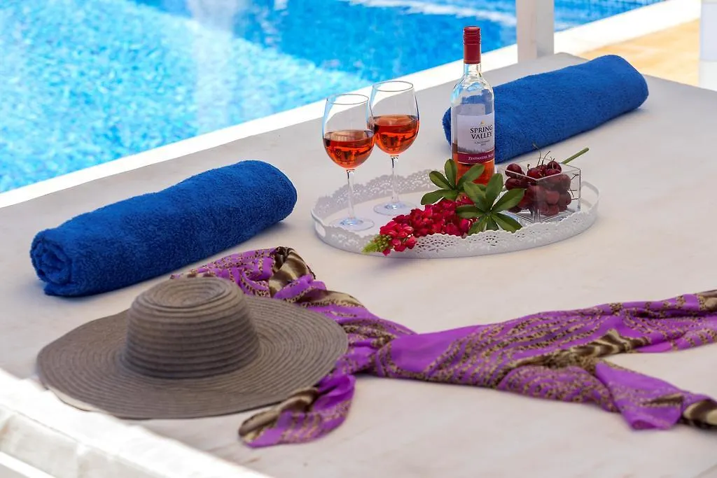 Villa Sunny Days Agia Napa Ferienhaus
